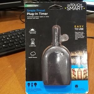 Nwt! Simple preset plug-in timer. My touch smart